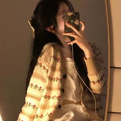 美股半导体及人工智能板块盘前反弹 科技股暴跌引发市场关注